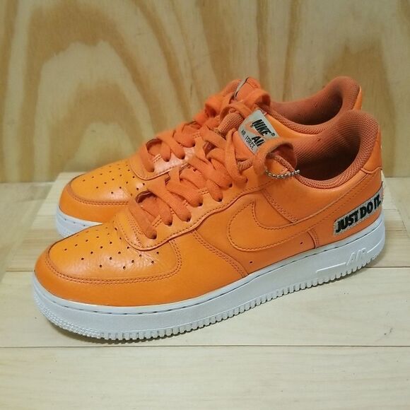 Nike Air Force 1 Low " Just Do It" Total Orange Men's 9, Wmn's 10.5 - Picture 2 of 8
